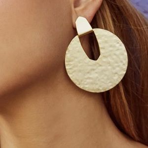 Kendra Scott Earrings - Gold